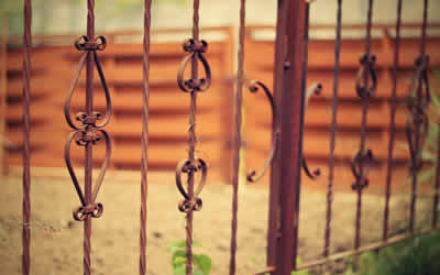 Sandblasting gates and railings in Manchester